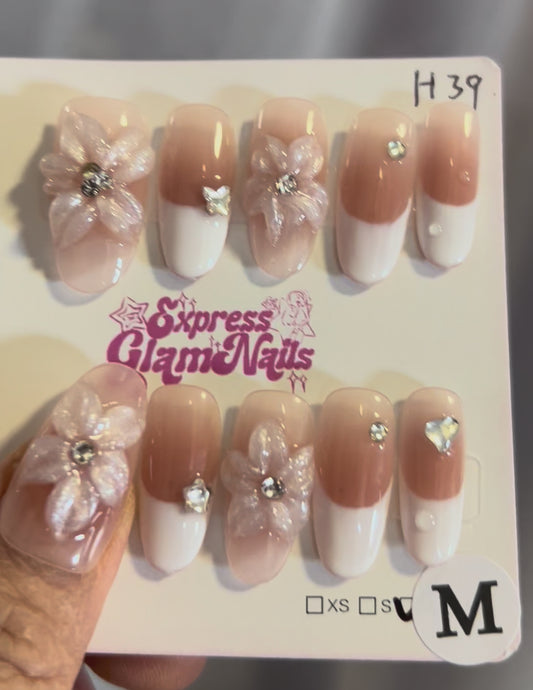 Big White Flower French Tip Press On Nails H39