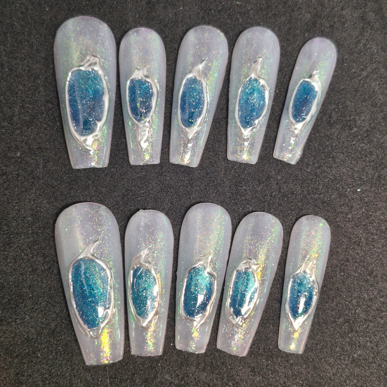 Celestial Shimmer Press-On Nail Set ONLINE only