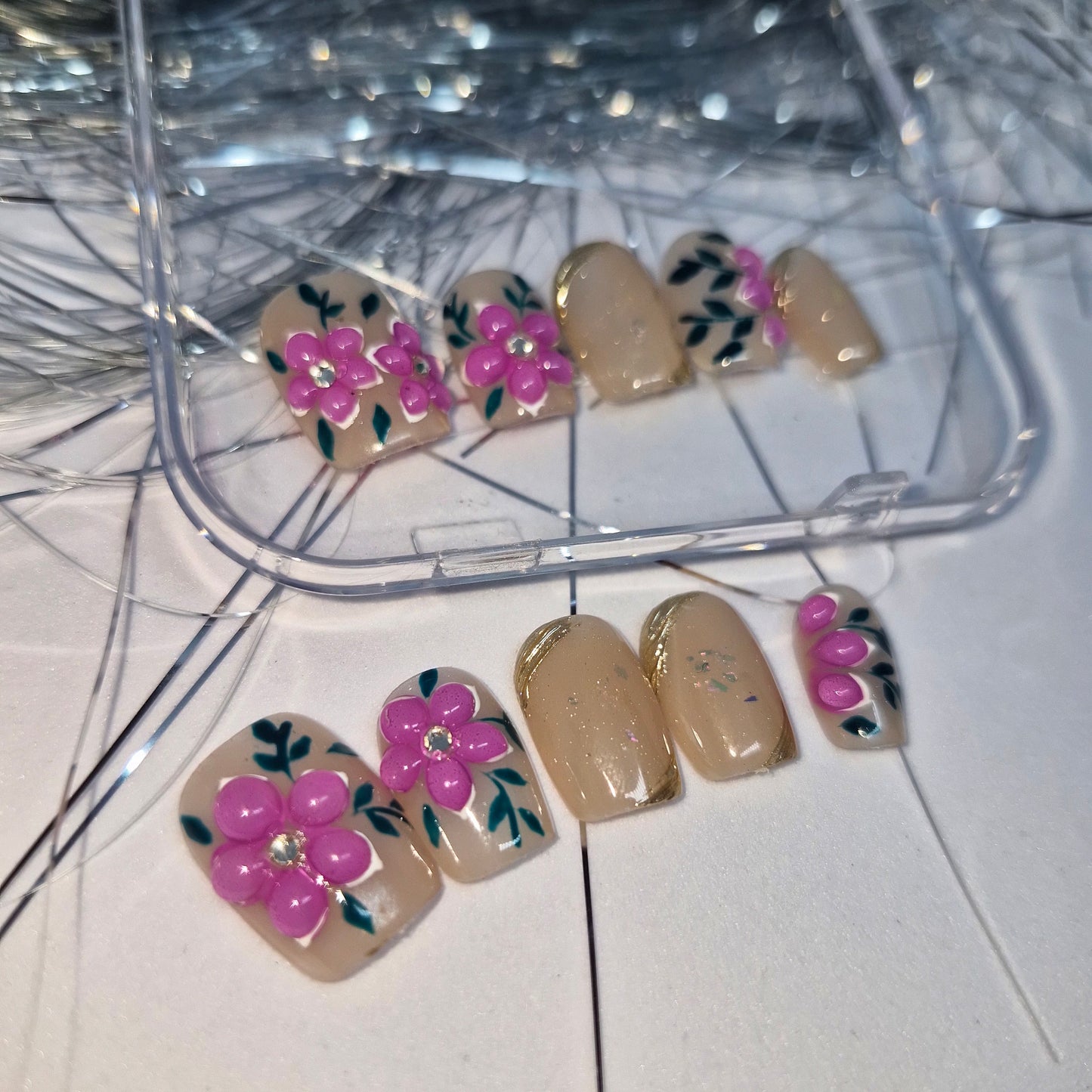 Petite Blossoms Press-On Nail Set