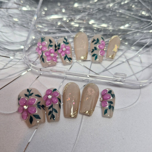 Petite Blossoms Press-On Nail Set