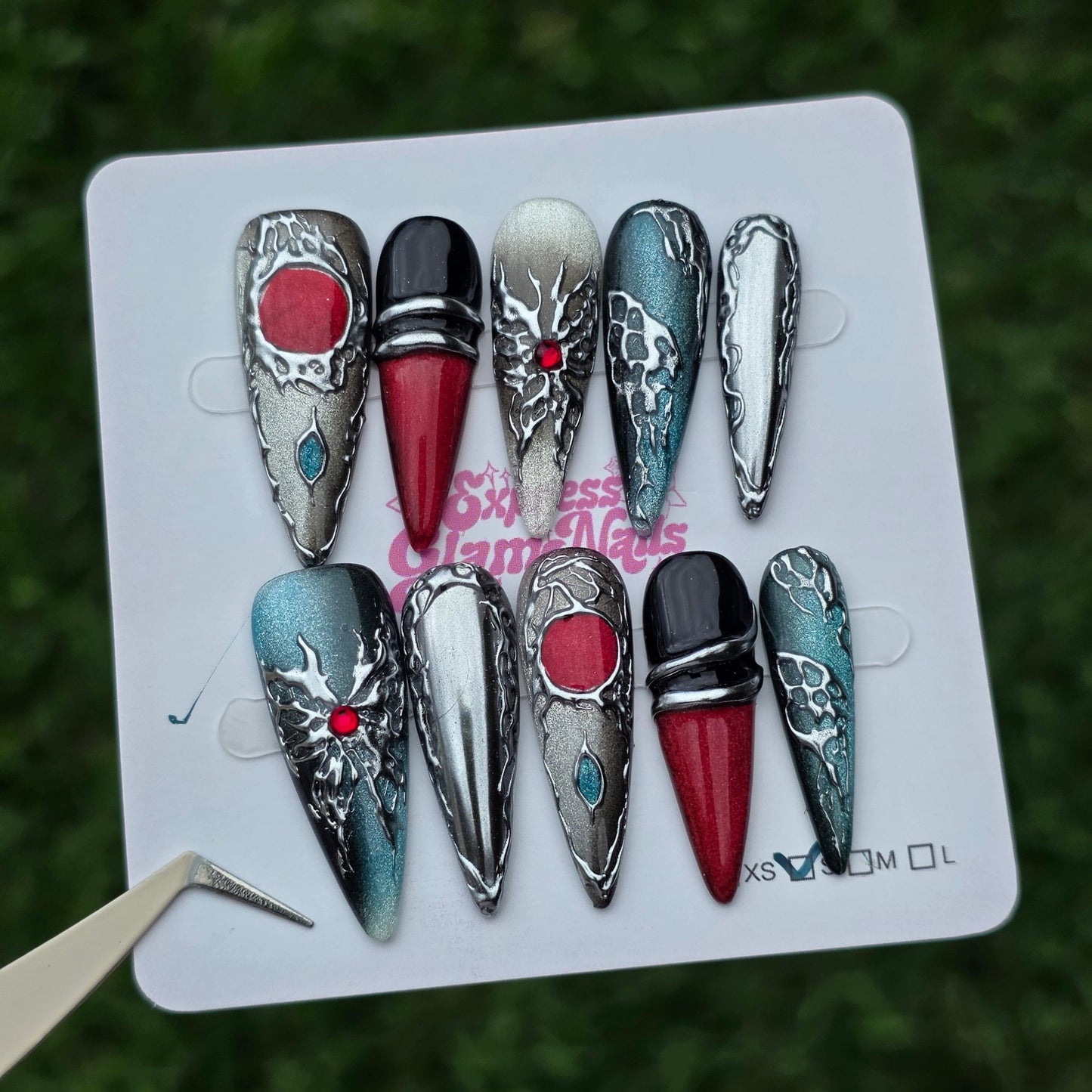 Fire Gothic 34A - Express Glam Nails