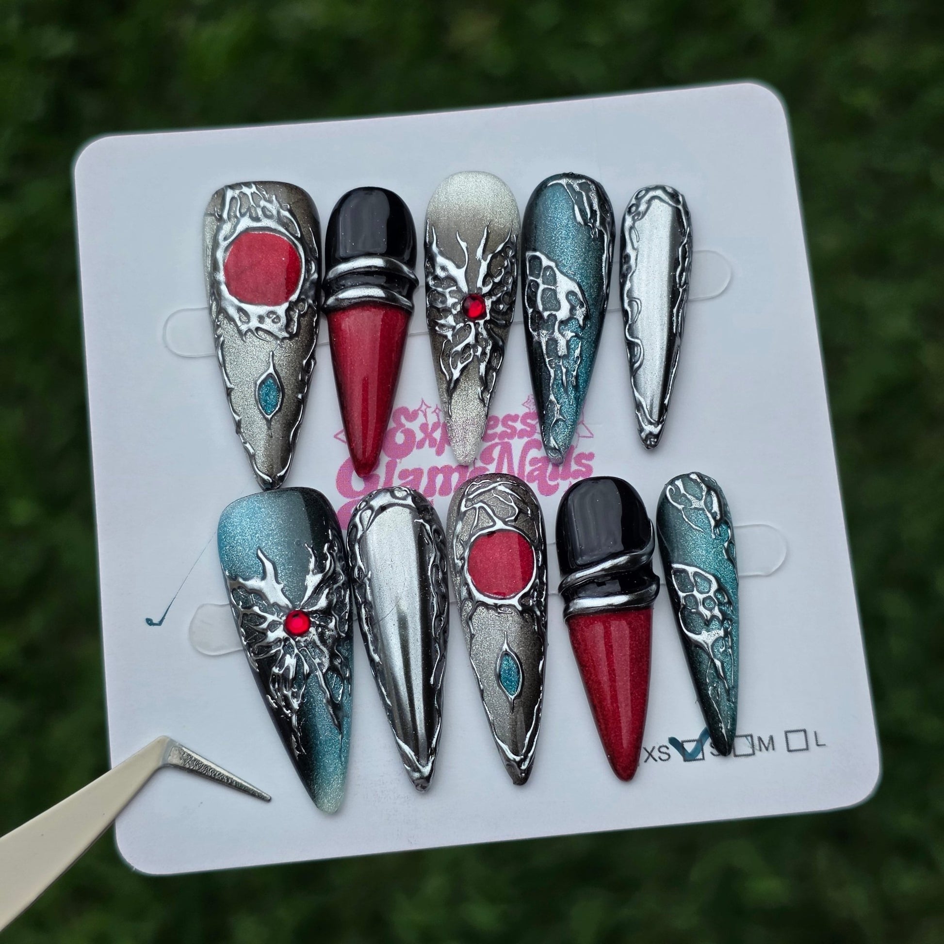 Fire Gothic 34A - Express Glam Nails