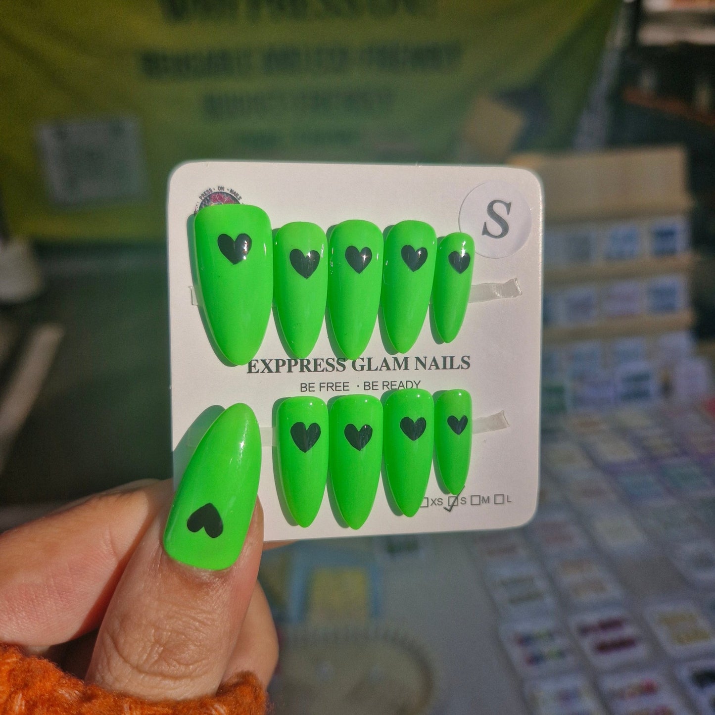 Green Press On Nails - Express Glam Nails