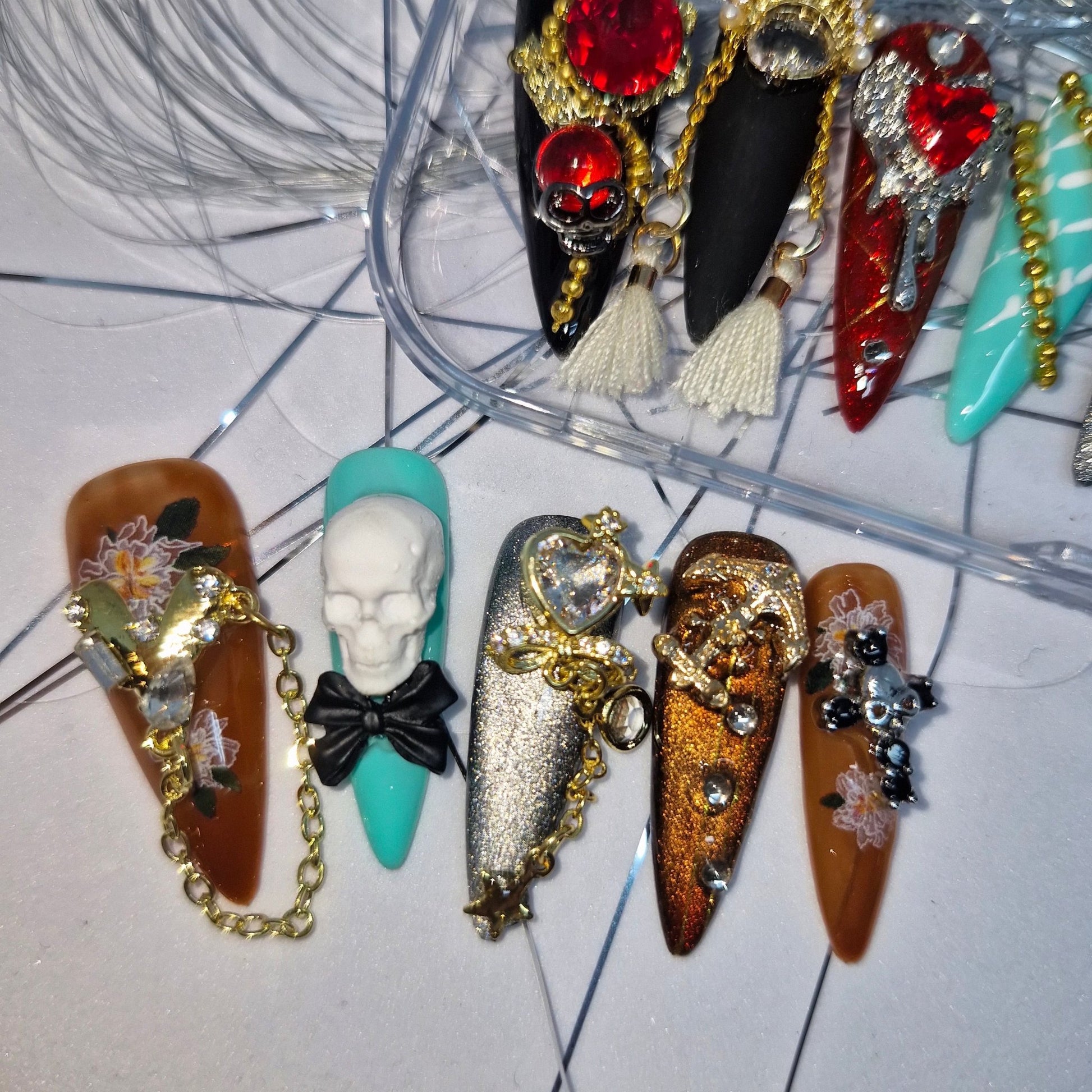 Halloween Baroque Elegance Press - On Nail Set - Express Glam Nails