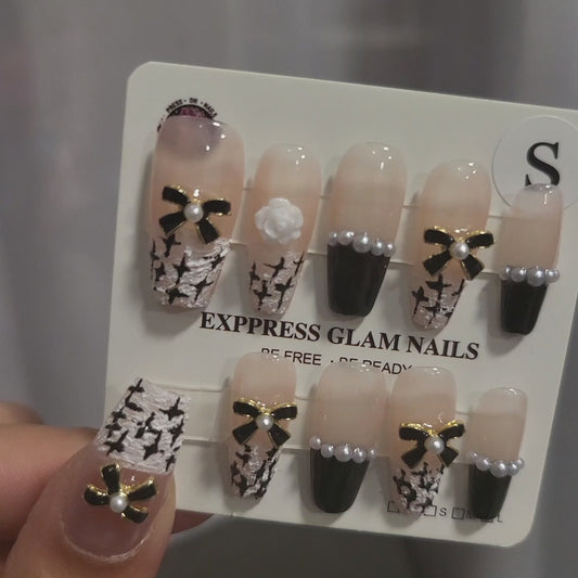 Houndstooth Press On Nails