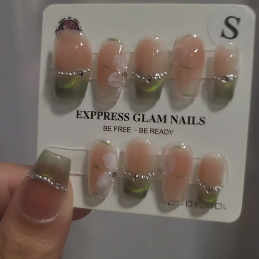 Green Tip Flower Press On Nails