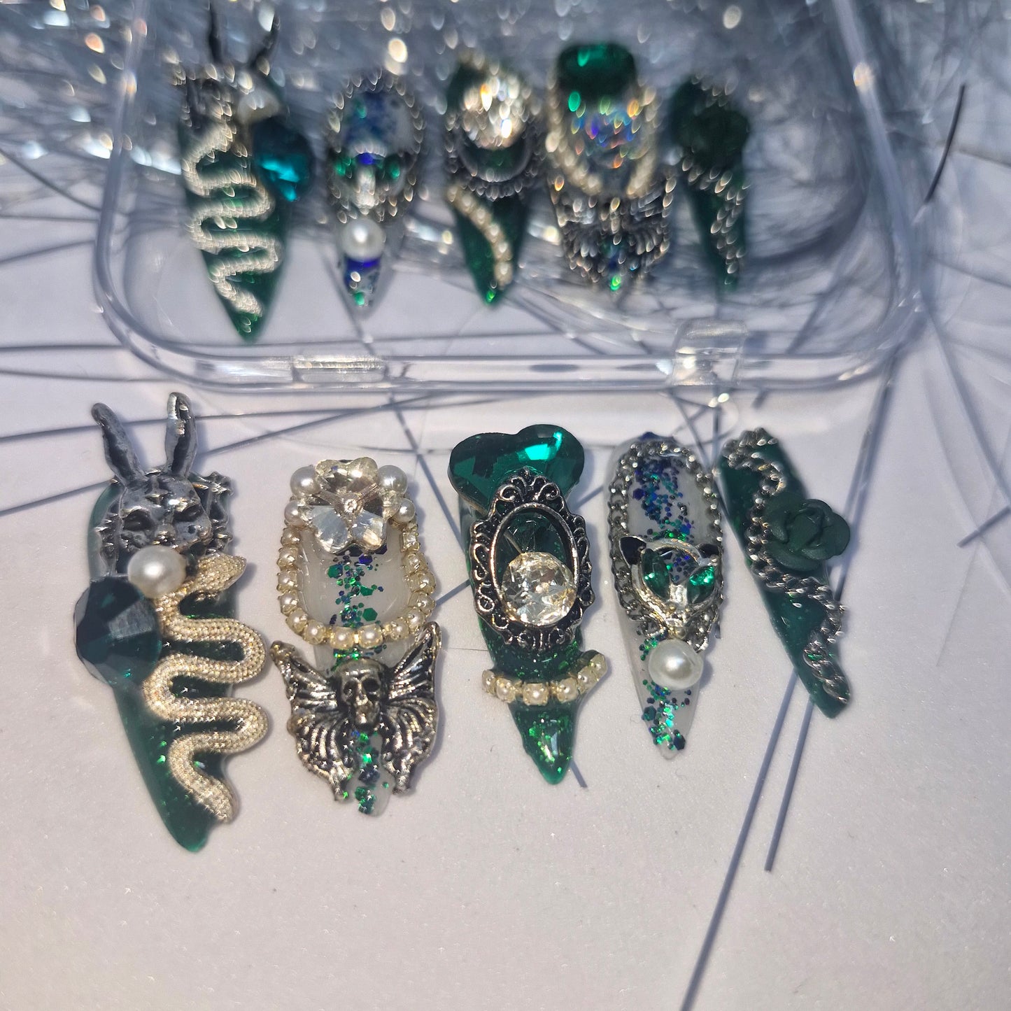 Emerald Enchantment: Luxe Press-On Nails with Jeweled Accents and Pearls