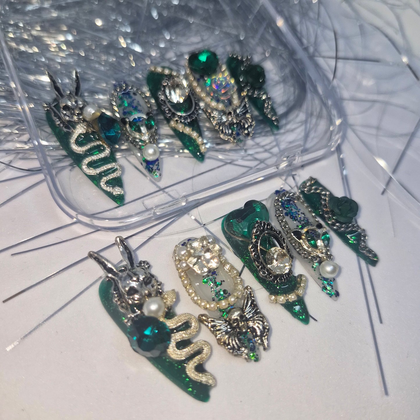 Emerald Enchantment: Luxe Press-On Nails with Jeweled Accents and Pearls